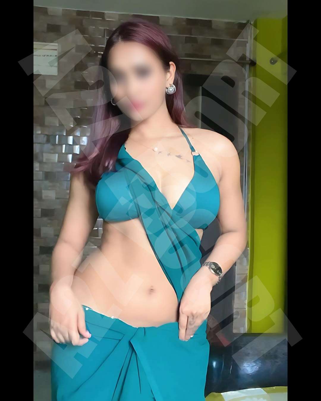 call girls in Tapovan with stunning companions, playful brunette Call Girl in Tapovan enjoying the outdoors